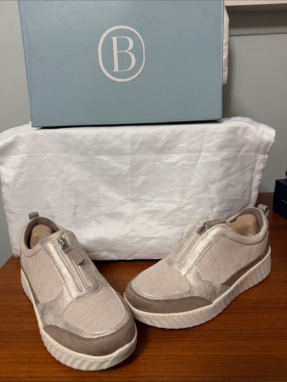 Bzees Women's Beige Zip-Front Slip-On Sneakers
